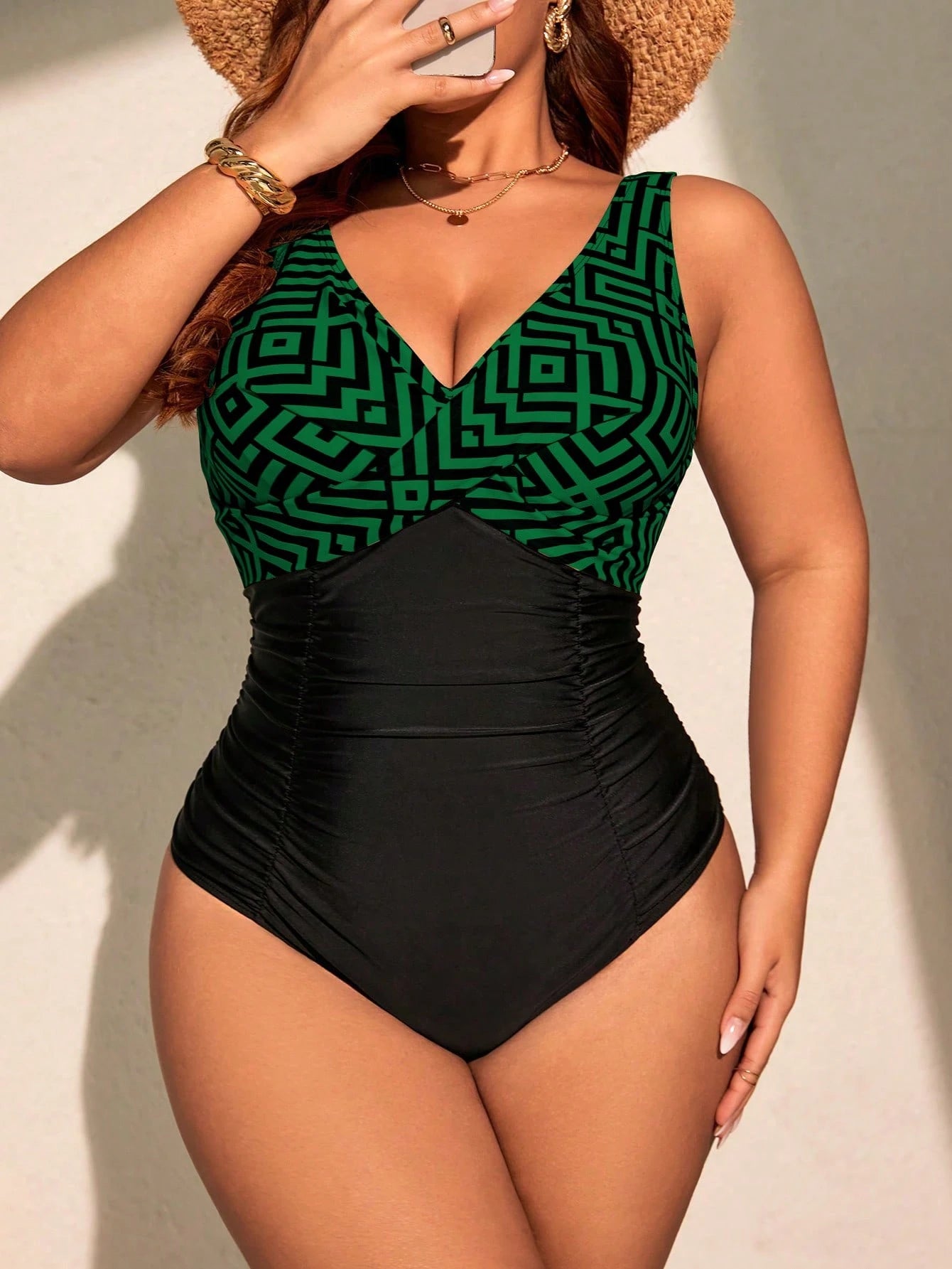Maiô Geométrica Plus Size