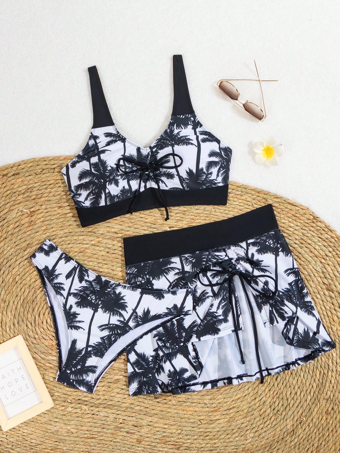 Conjunto de Biquíni Feminino de 3 Peças Tie-Dye Tropical