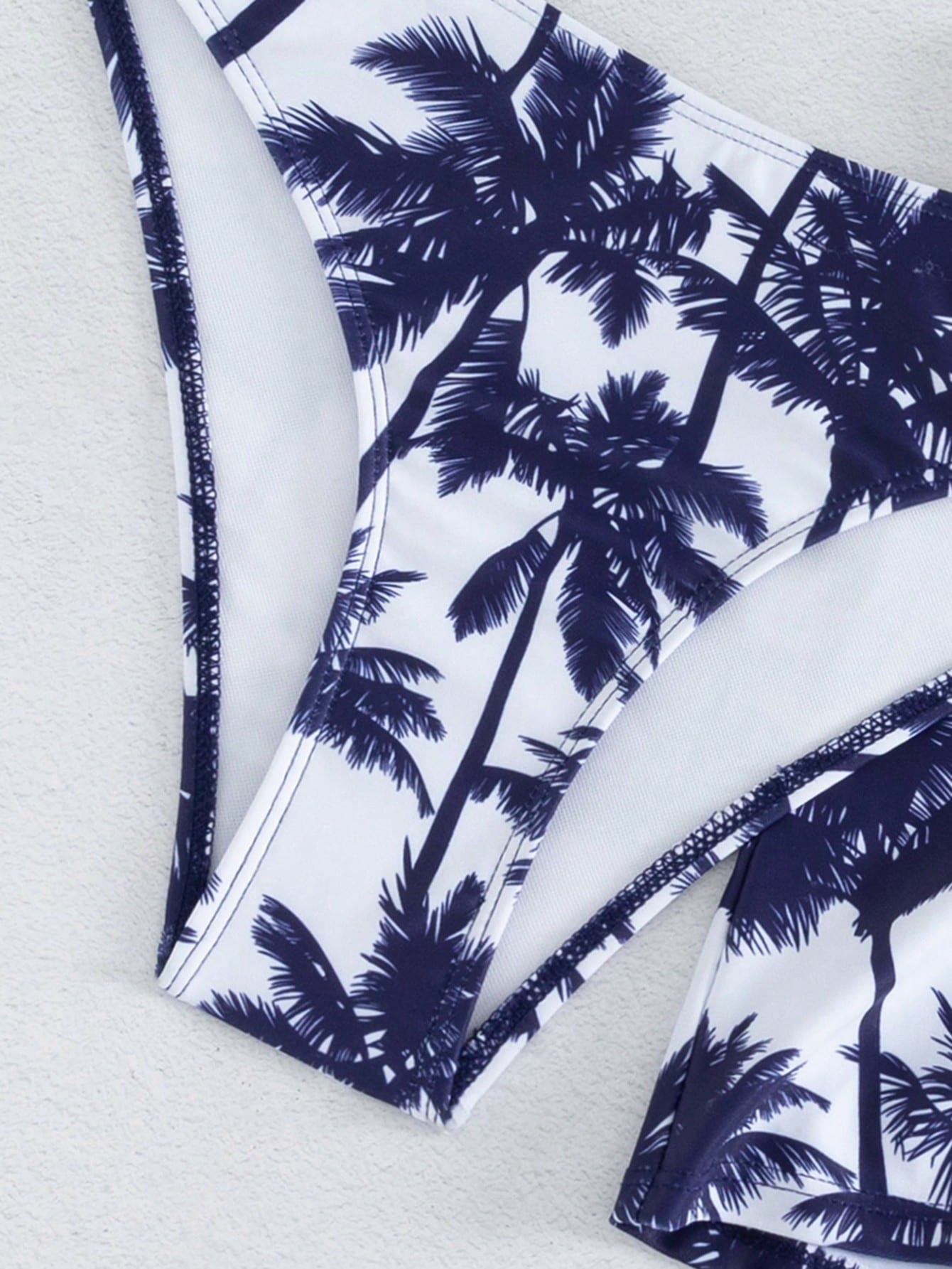 Conjunto de Biquíni Feminino de 3 Peças Tie-Dye Tropical