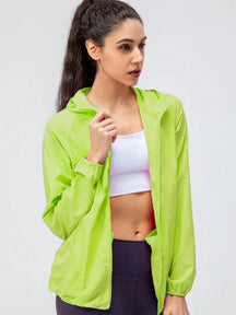 Corta Vento Leve de Secagem Rápida e Resistente