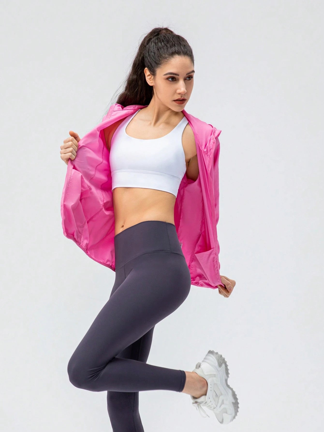 Corta Vento Leve de Secagem Rápida e Resistente