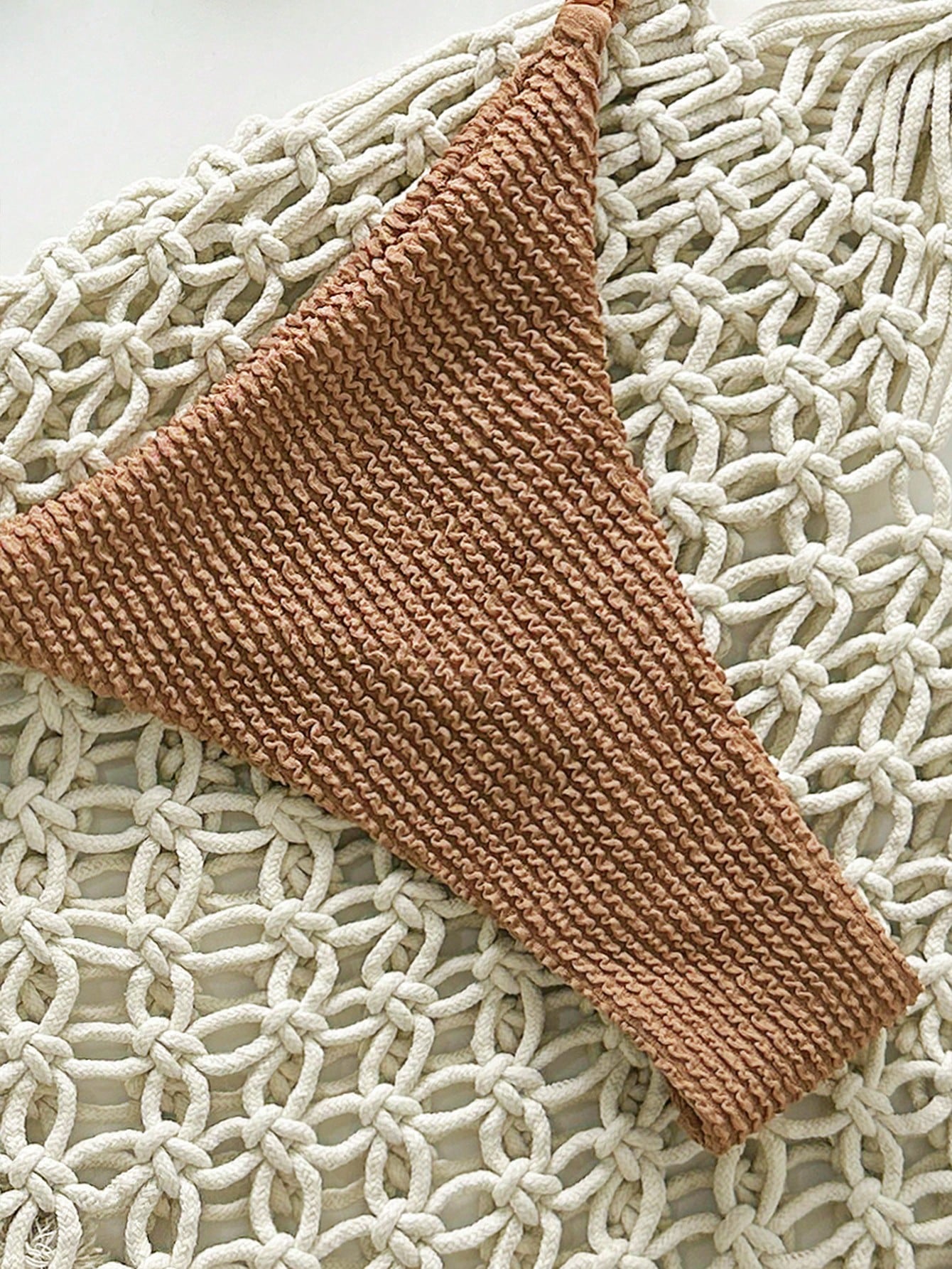 Biquíni Tomara que Caia com Detalhe Metálico 