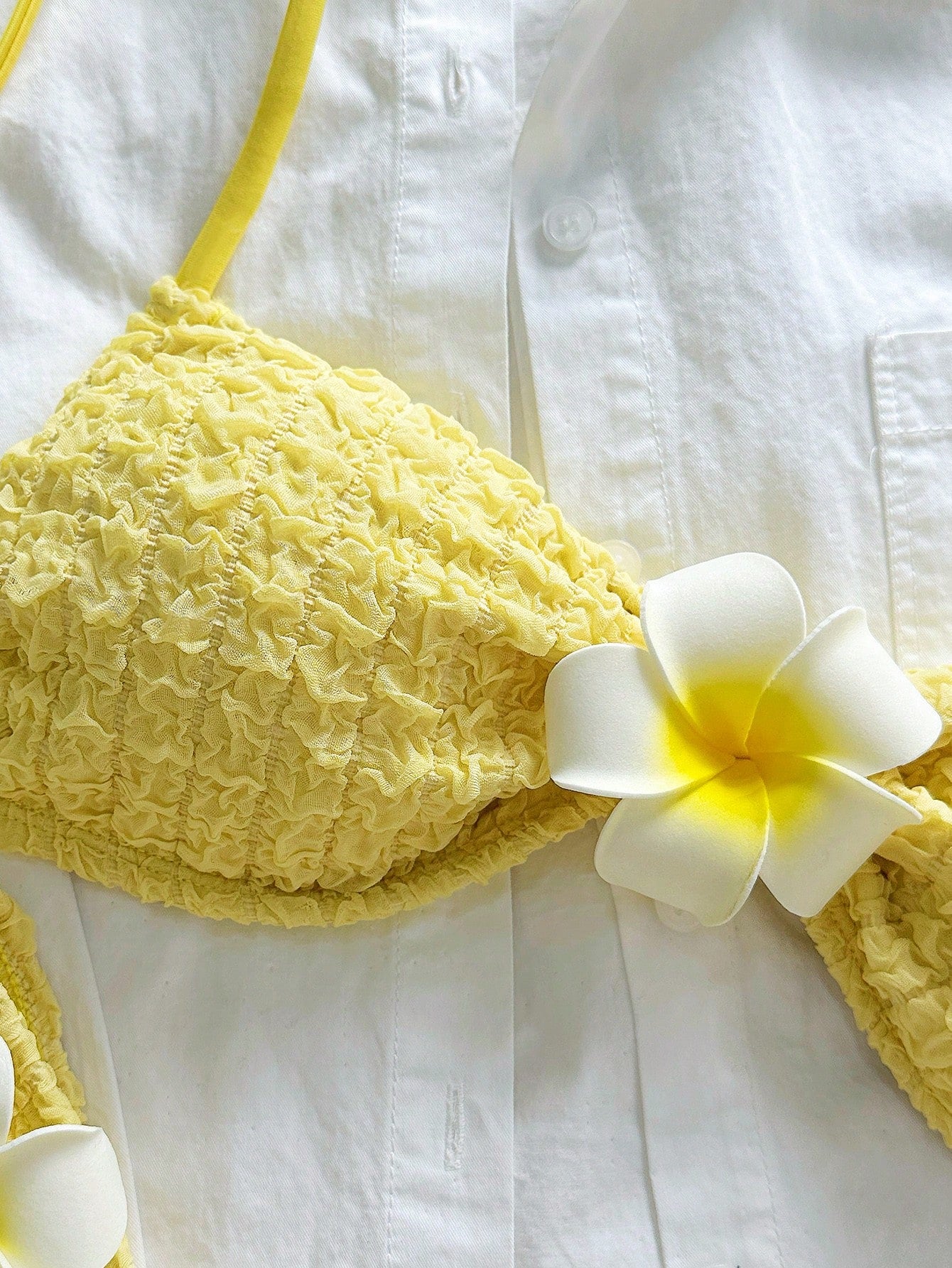 Biquíni Amarelo Flor 3D 