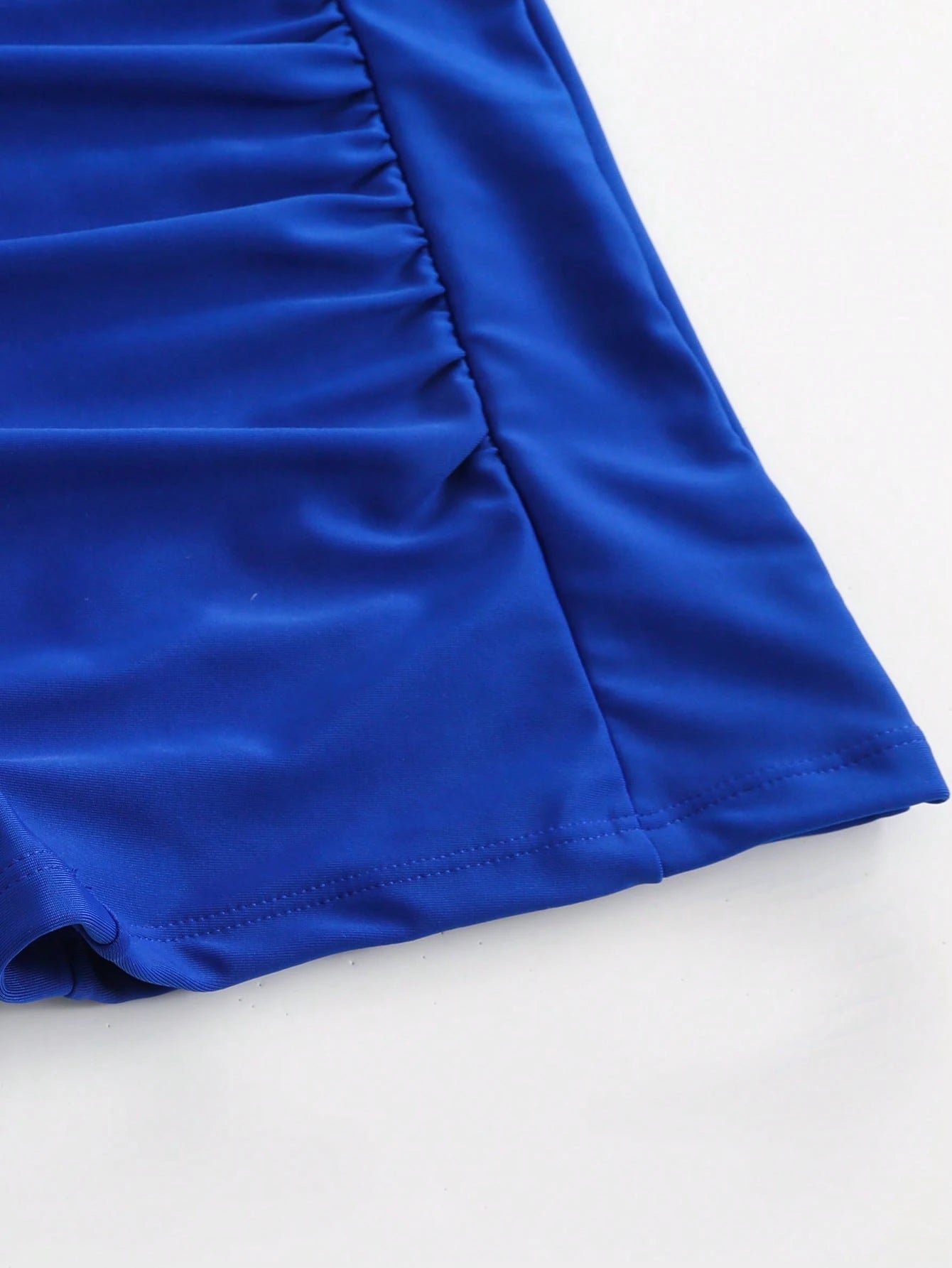 Maiô Retrô Com Shorts 