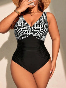Maiô Geométrica Plus Size G1