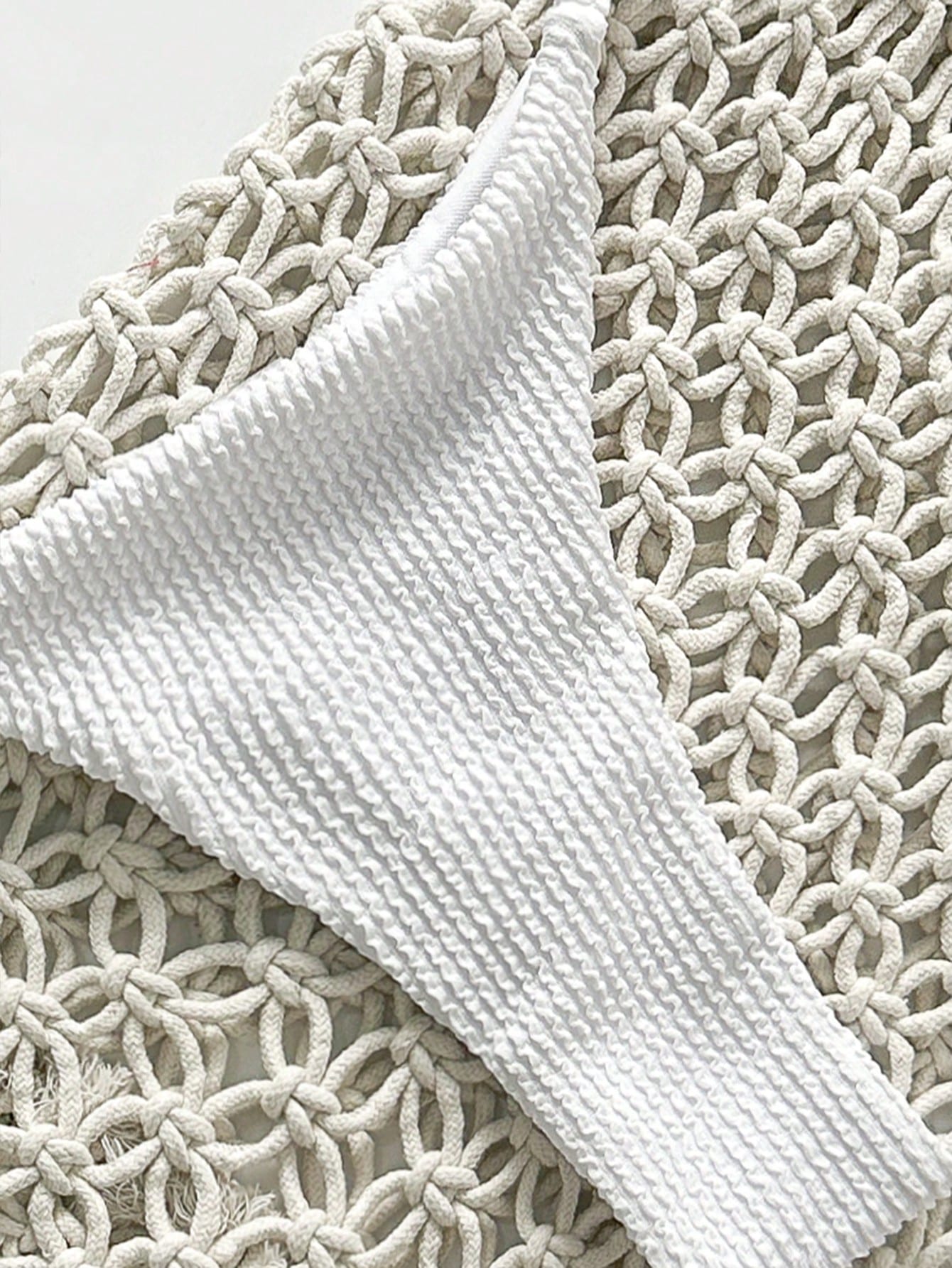 Biquíni Tomara que Caia com Detalhe Metálico 