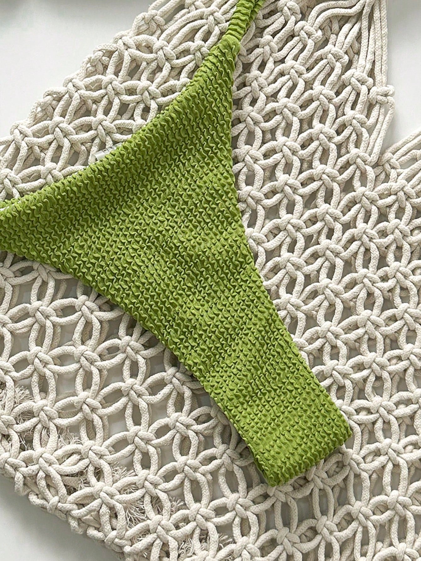 Biquíni Tomara que Caia com Detalhe Metálico 