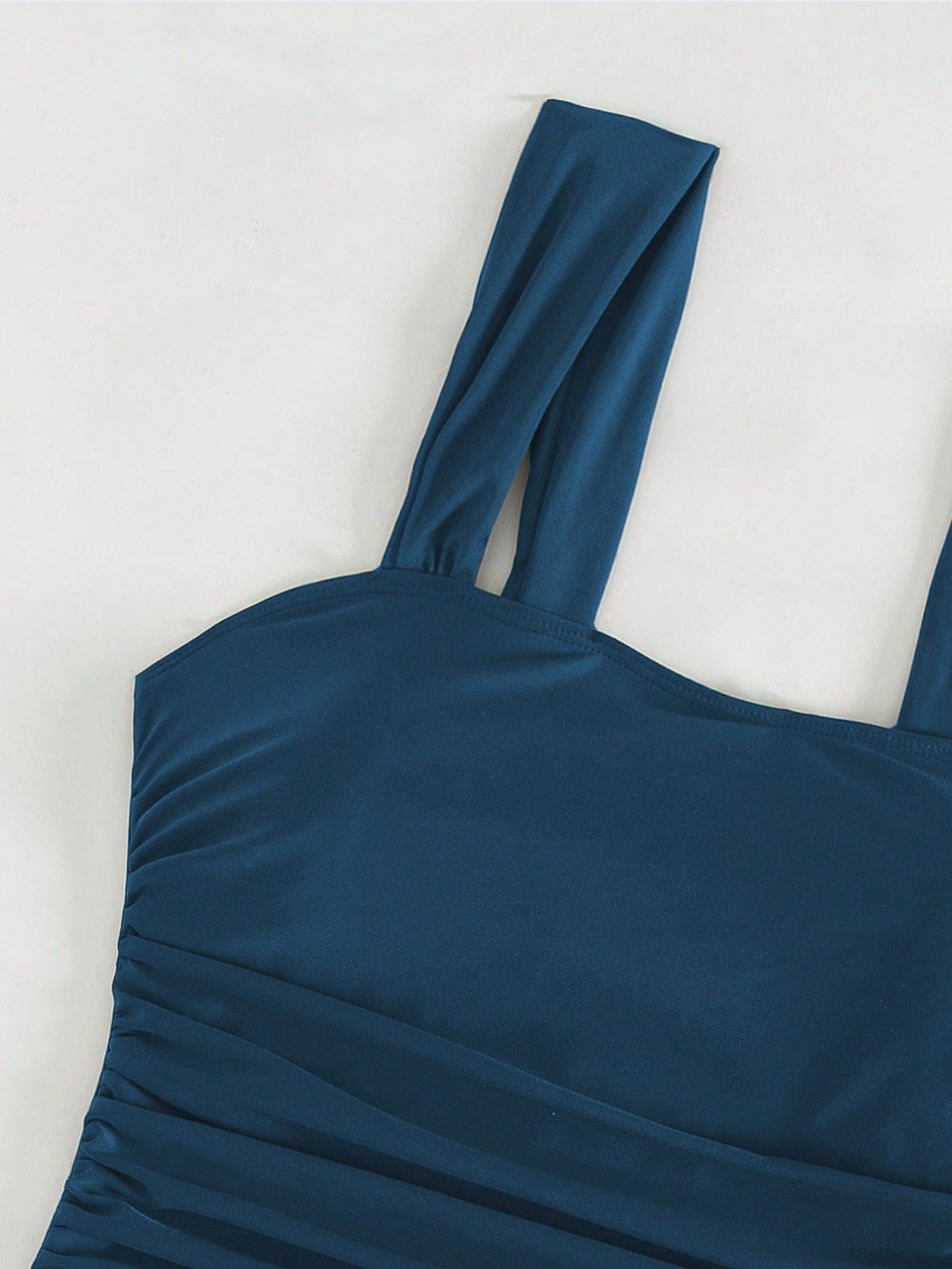 Maiô Minimalista Clara