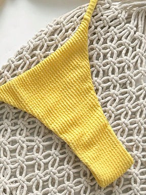 Biquíni Tomara que Caia com Detalhe Metálico 