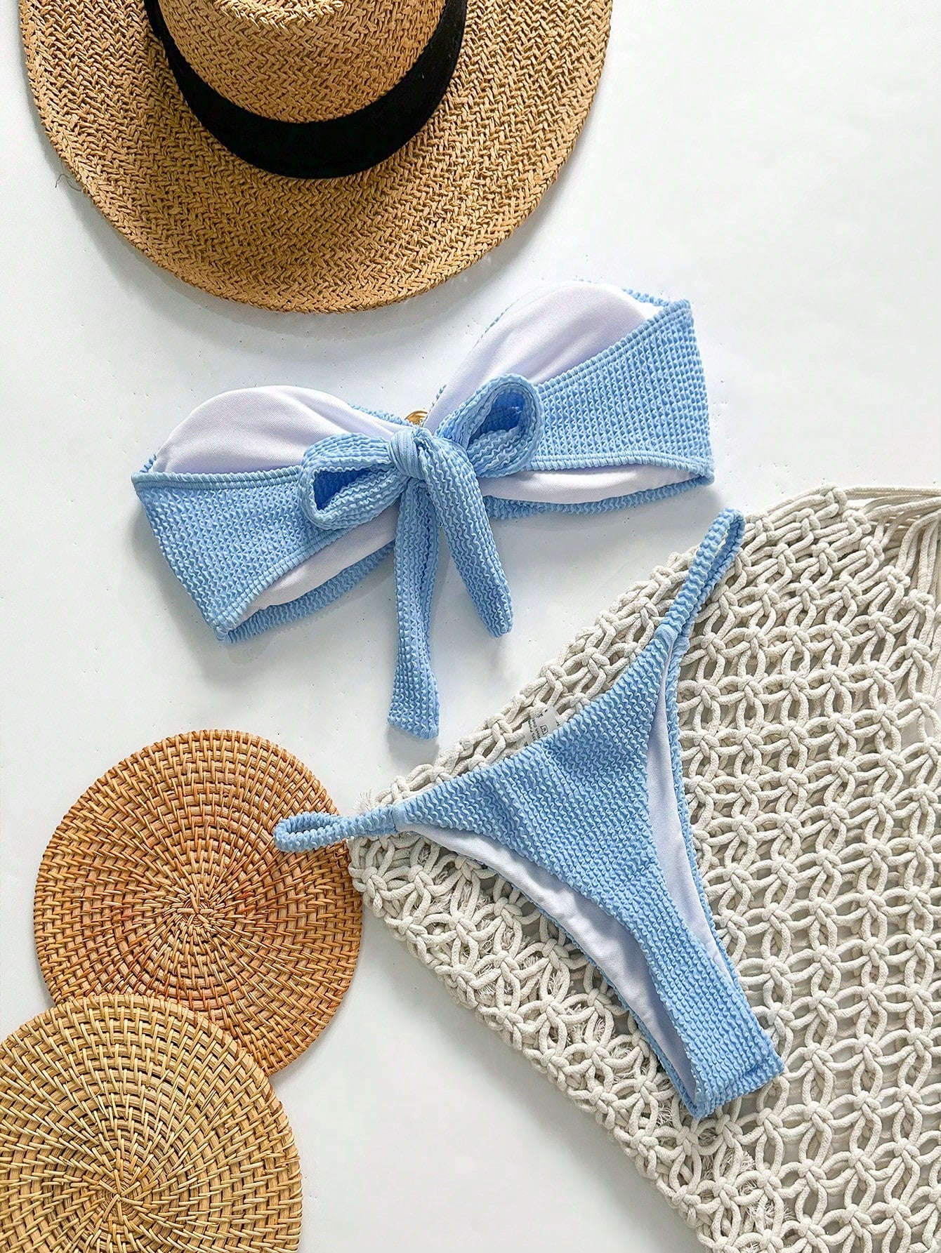 Biquíni Tomara que Caia com Detalhe Metálico 