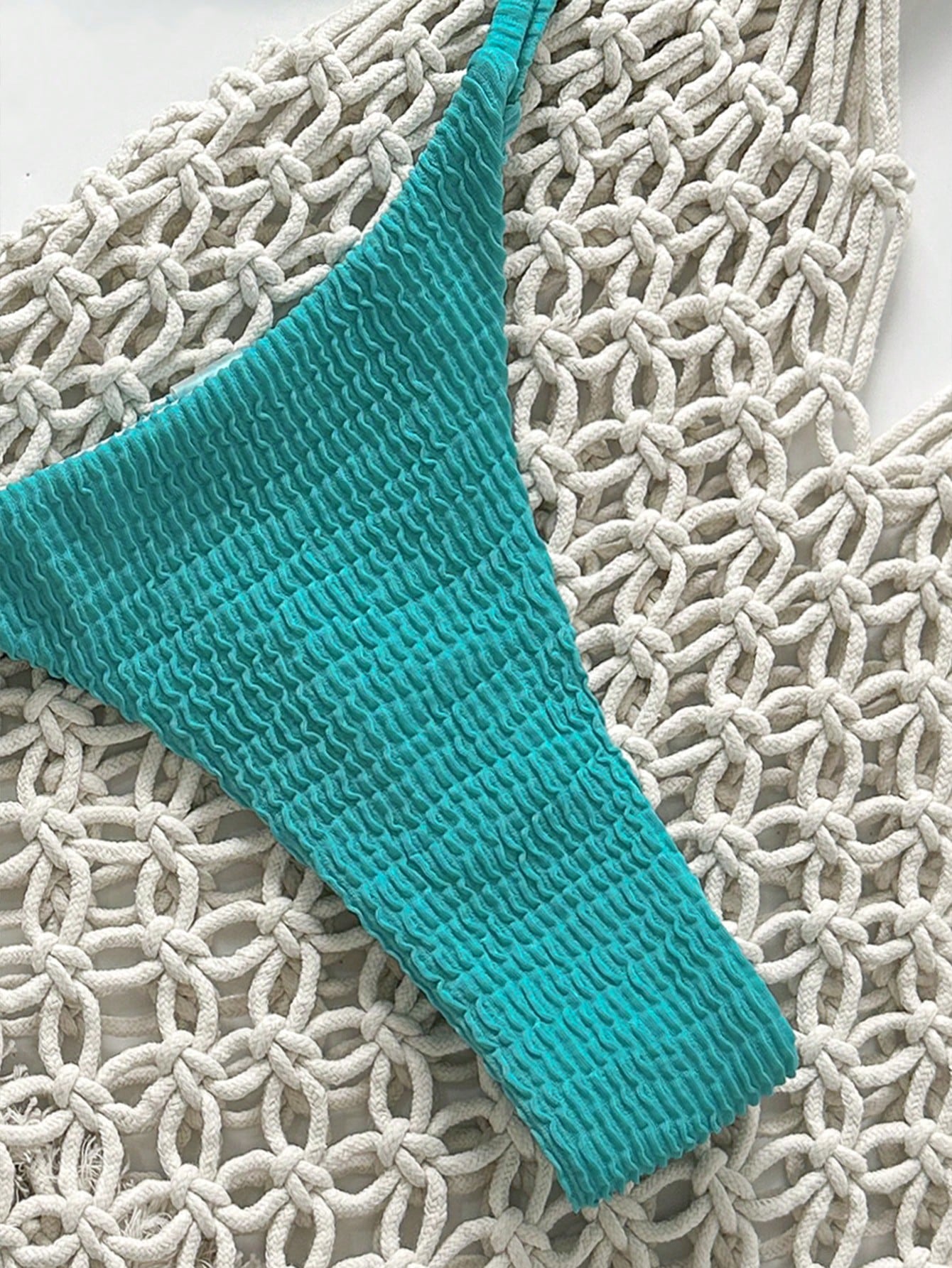 Biquíni Tomara que Caia com Detalhe Metálico 