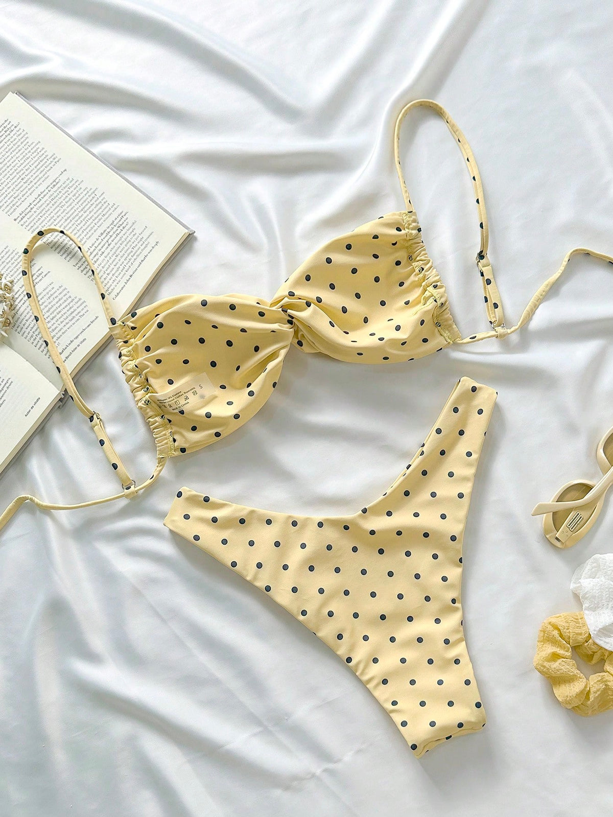 Biquíni de Bolinha Minimalista