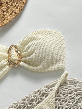 Biquíni Tomara que Caia com Detalhe Metálico 