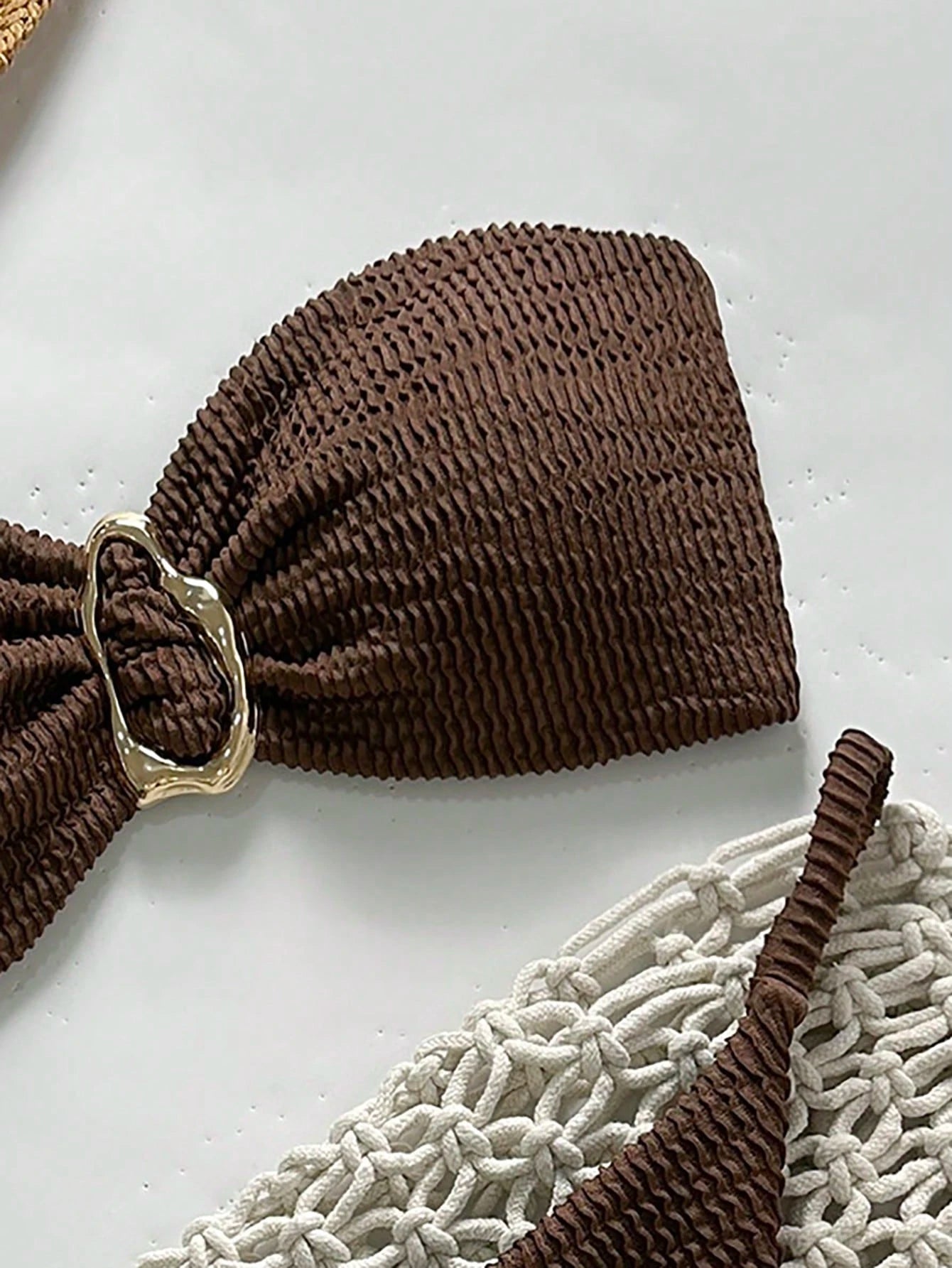 Biquíni Tomara que Caia com Detalhe Metálico 