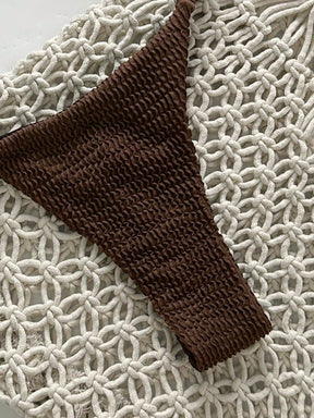 Biquíni Tomara que Caia com Detalhe Metálico 