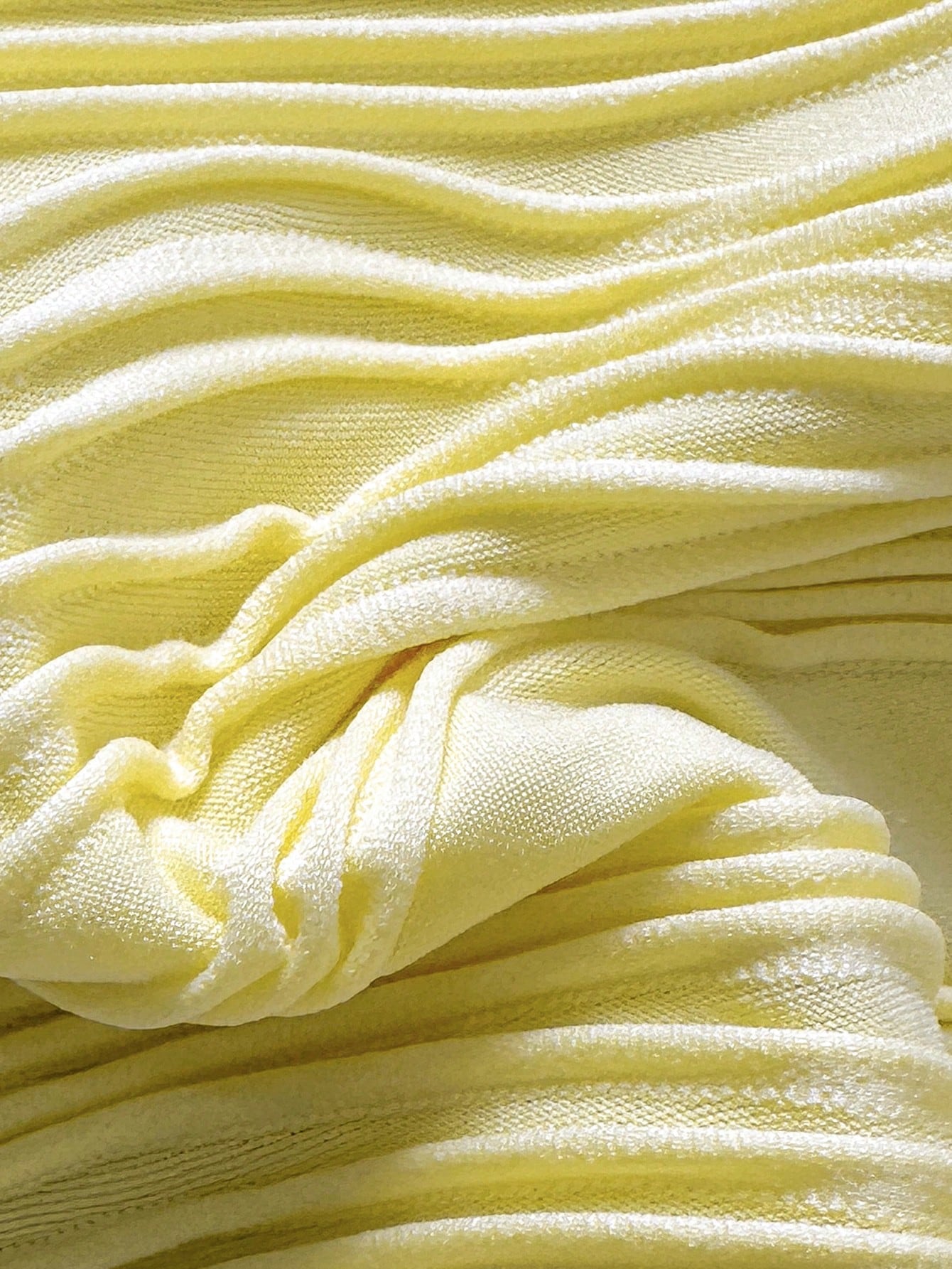 Biquíni Amarelo de Sol Metálico 