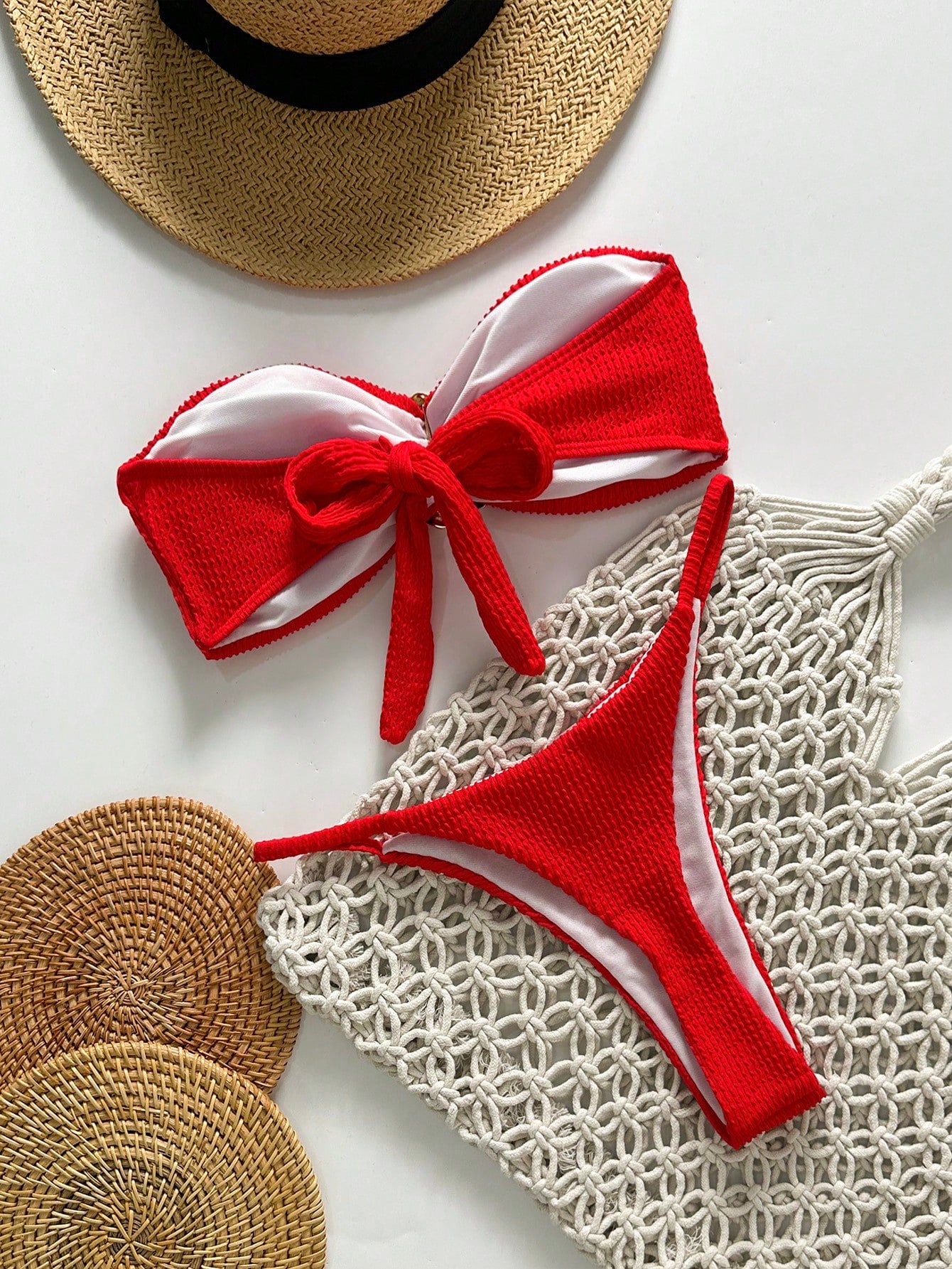 Biquíni Tomara que Caia com Detalhe Metálico 