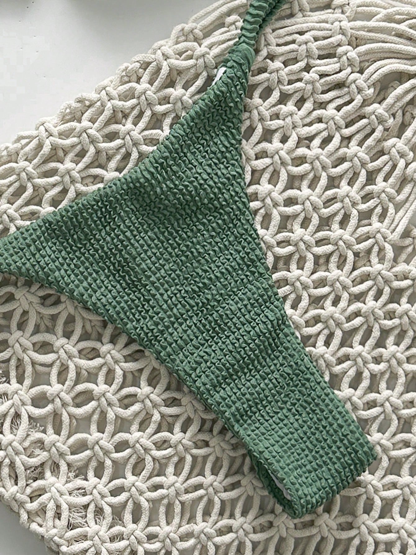 Biquíni Tomara que Caia com Detalhe Metálico 