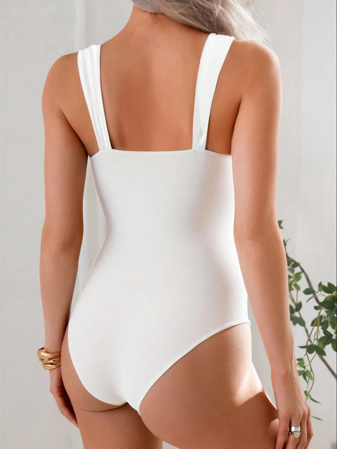 Maiô Minimalista Clara