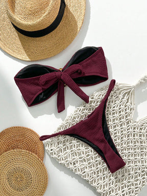 Biquíni Tomara que Caia com Detalhe Metálico 