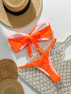 Biquíni Tomara que Caia com Detalhe Metálico 