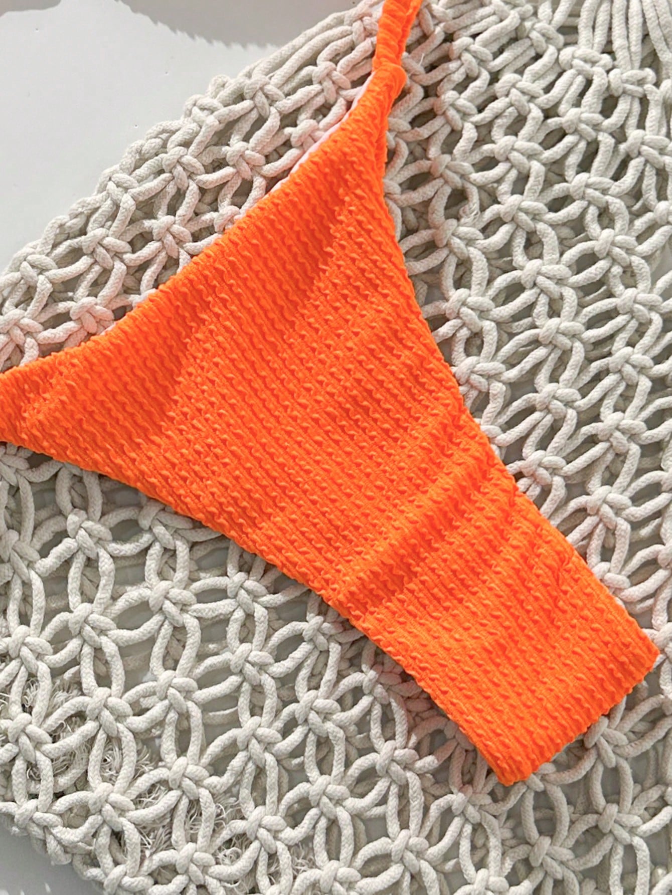 Biquíni Tomara que Caia com Detalhe Metálico 