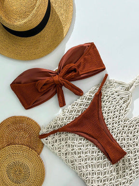 Biquíni Tomara que Caia com Detalhe Metálico 