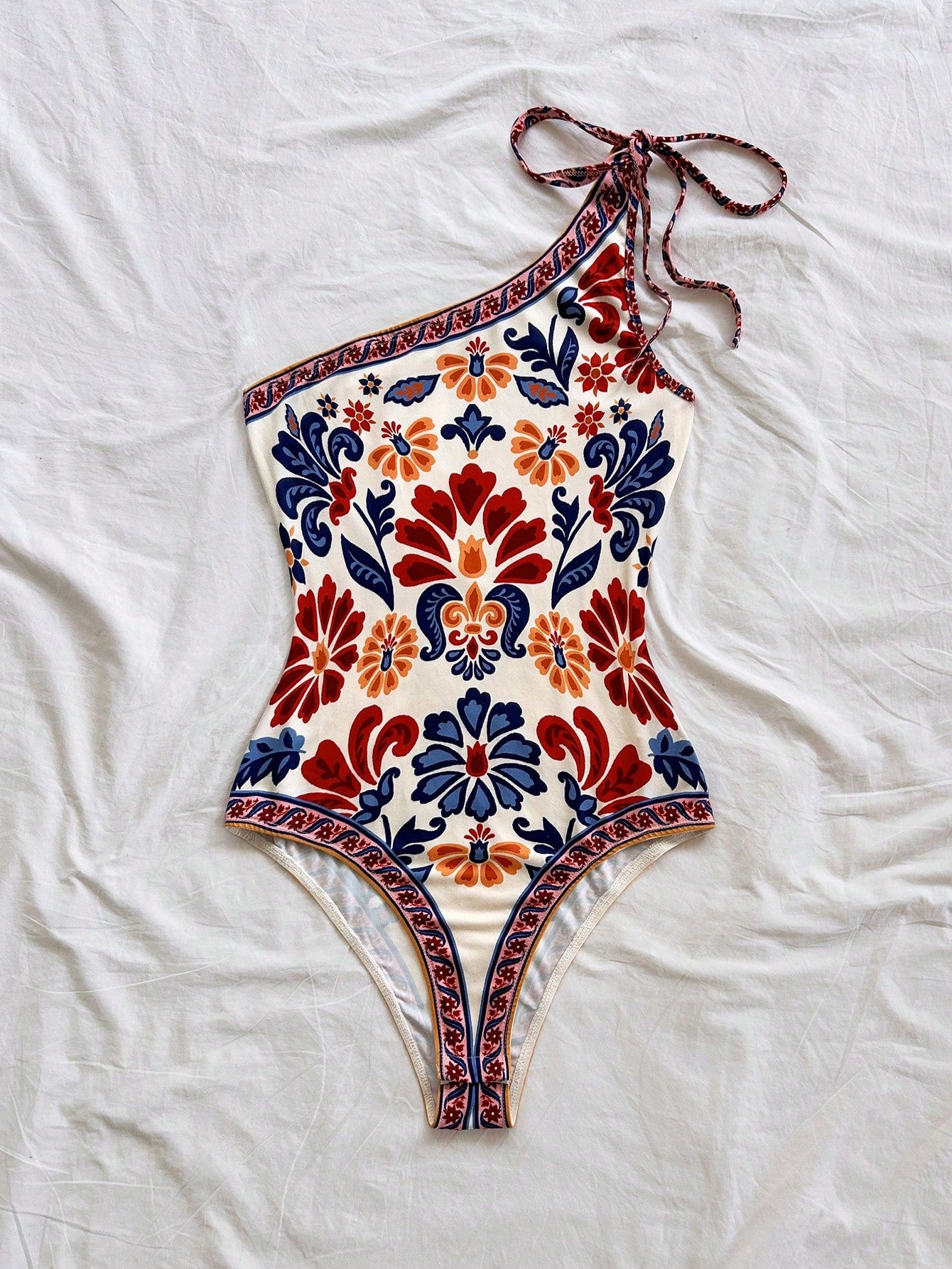 Maiô Com Laço Um Ombro Só