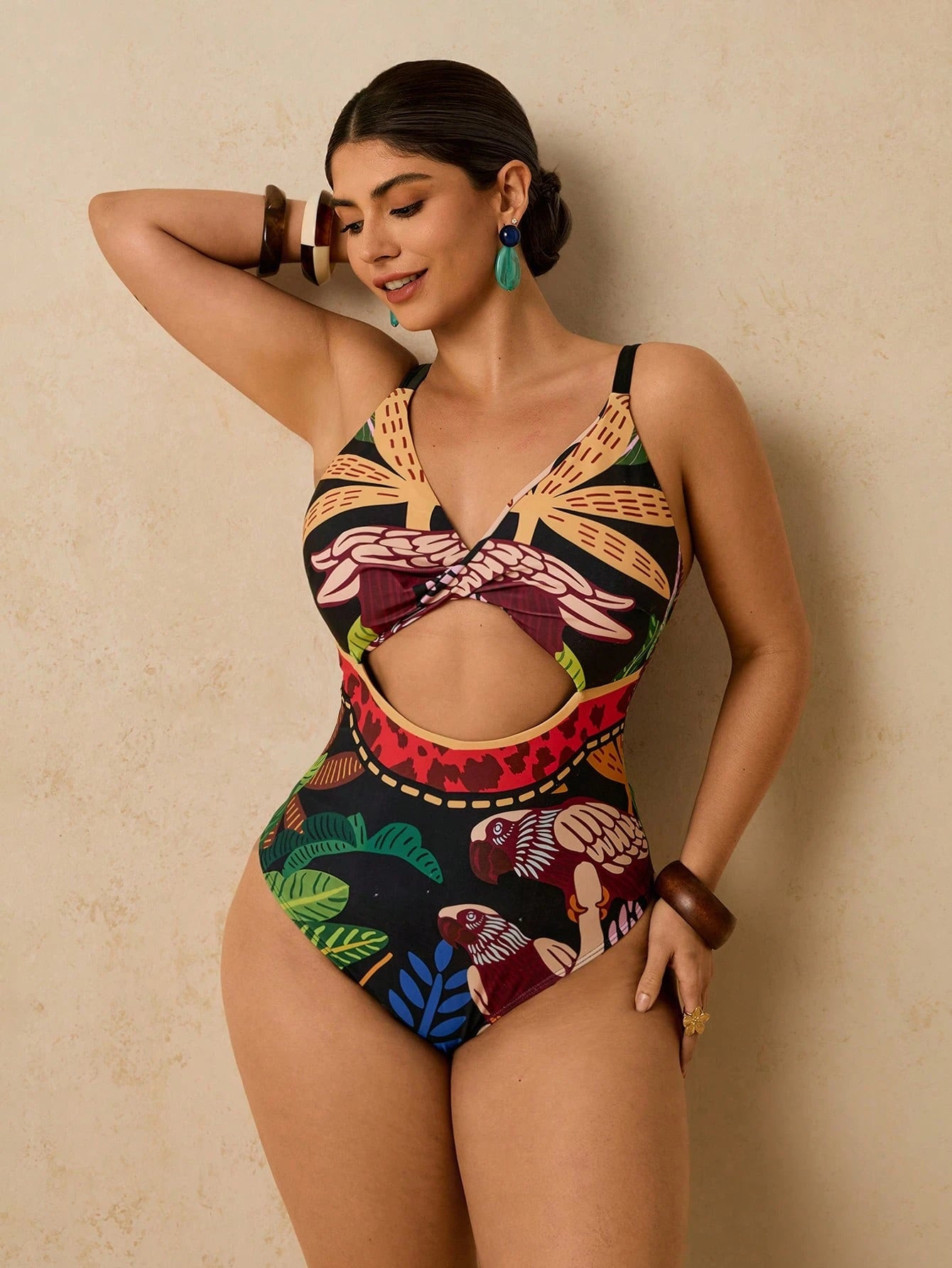 Maiô Elegante Tropical Plus Size