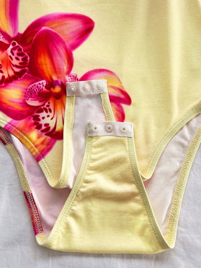 Maiô Com Laço Um Ombro Só