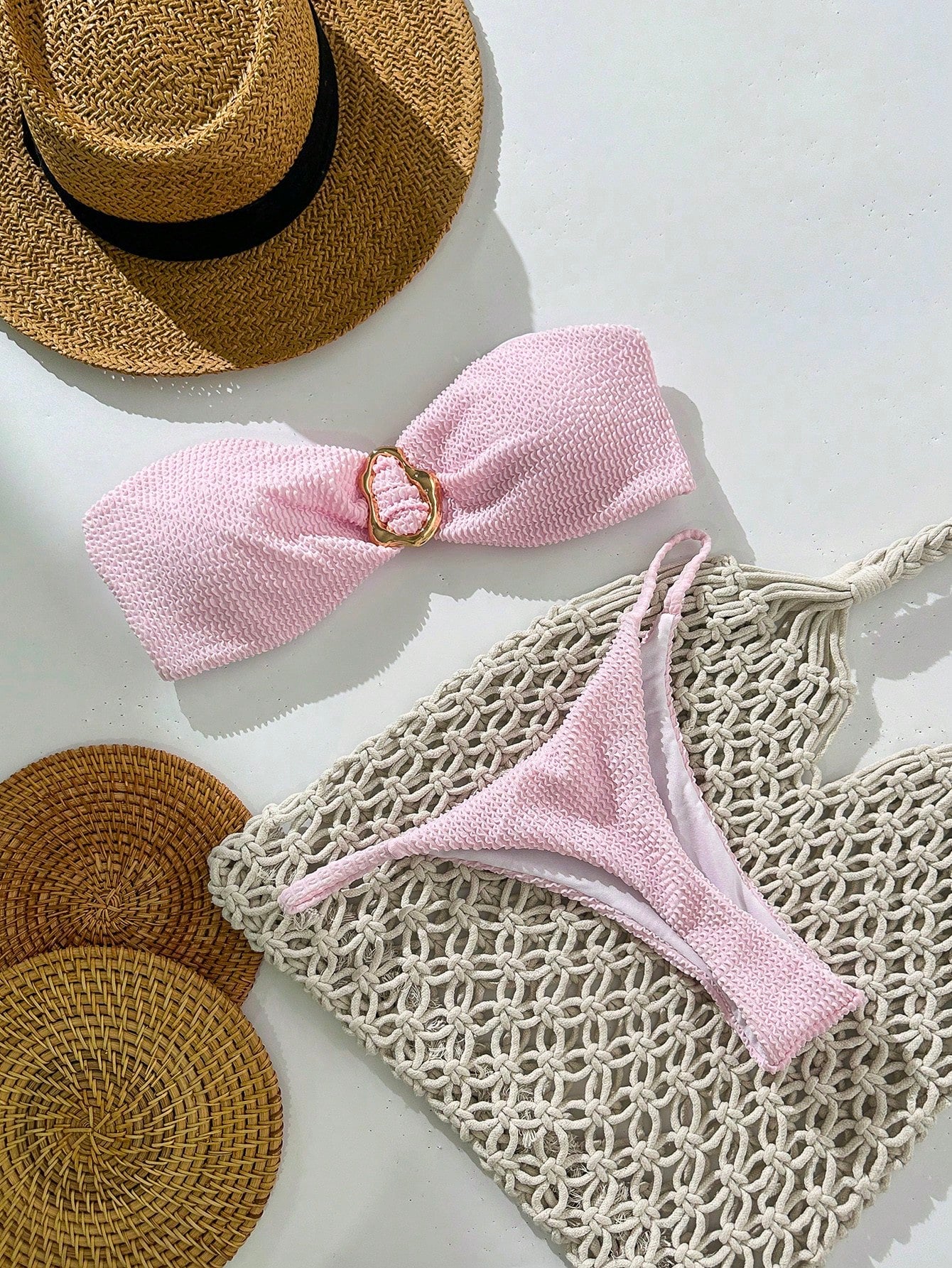 Biquíni Tomara que Caia com Detalhe Metálico 