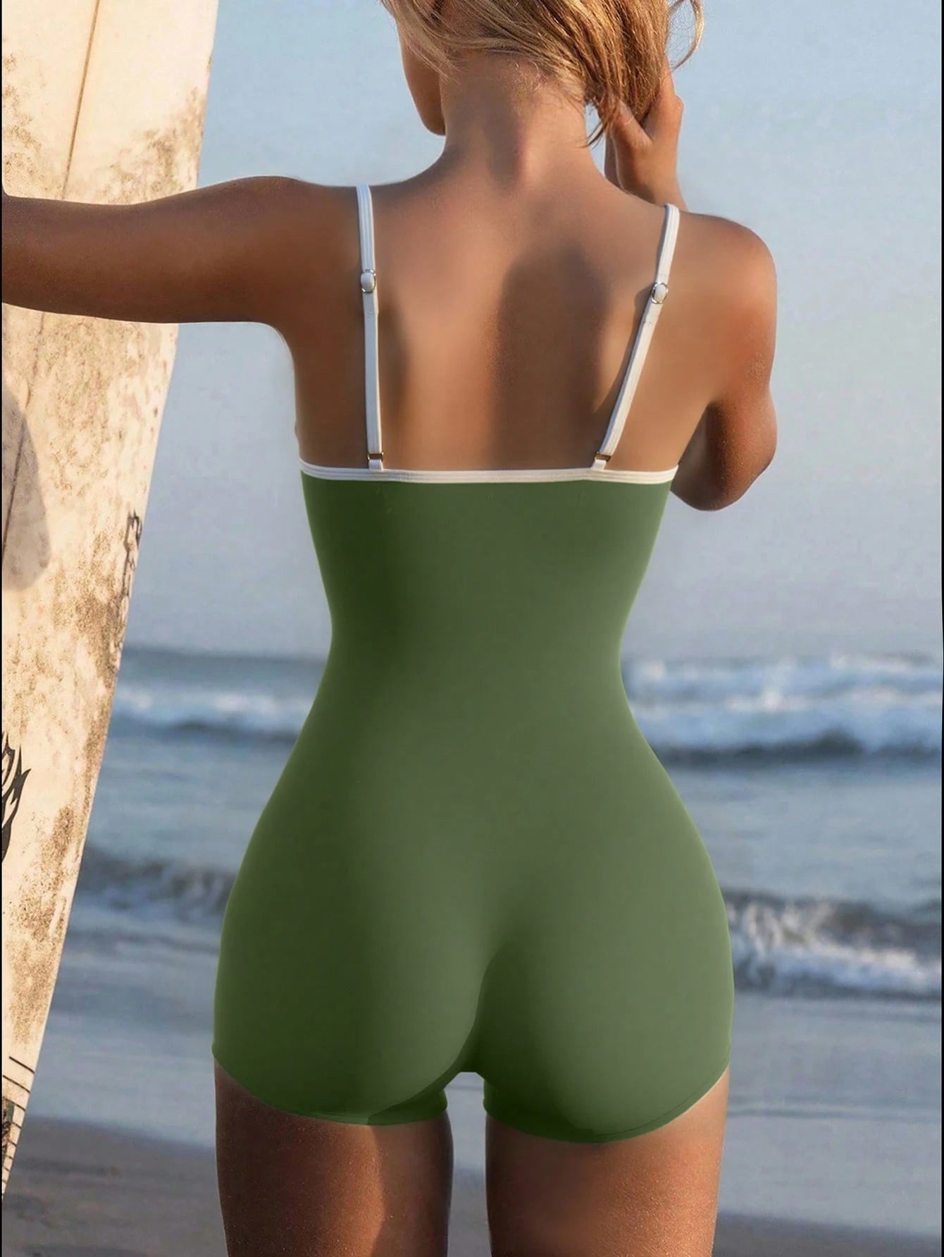 Maiô Esporte Retro Regata Lívia