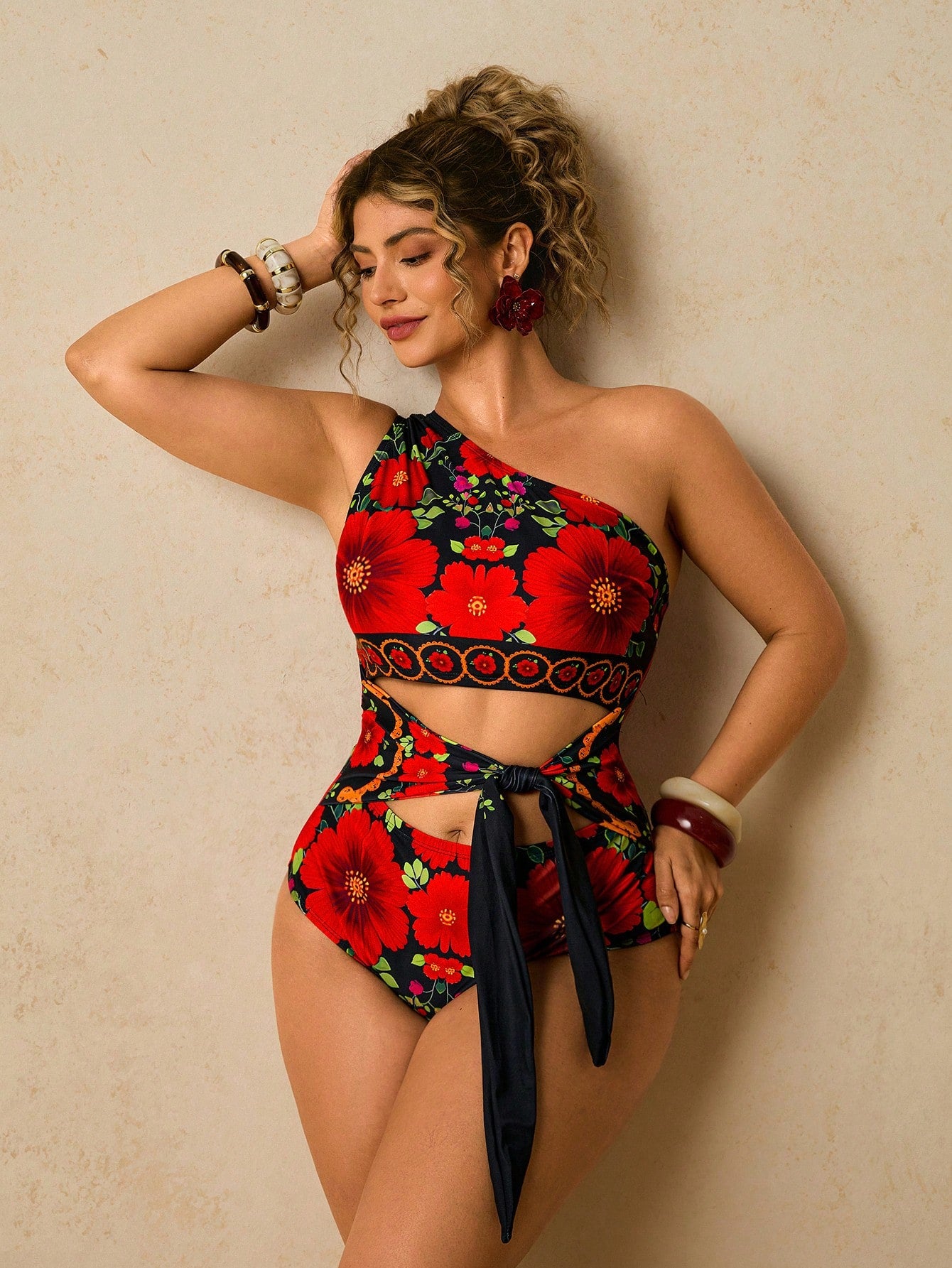 Maiô Elegante Plantas Plus Size