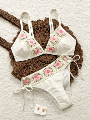 Biquíni Floral Crochê
