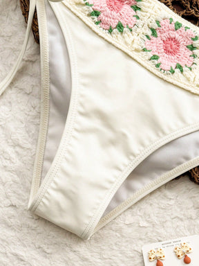 Biquíni Floral Crochê