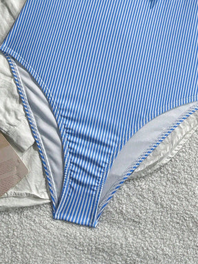 Maiô Babado Retrô Resort Camille