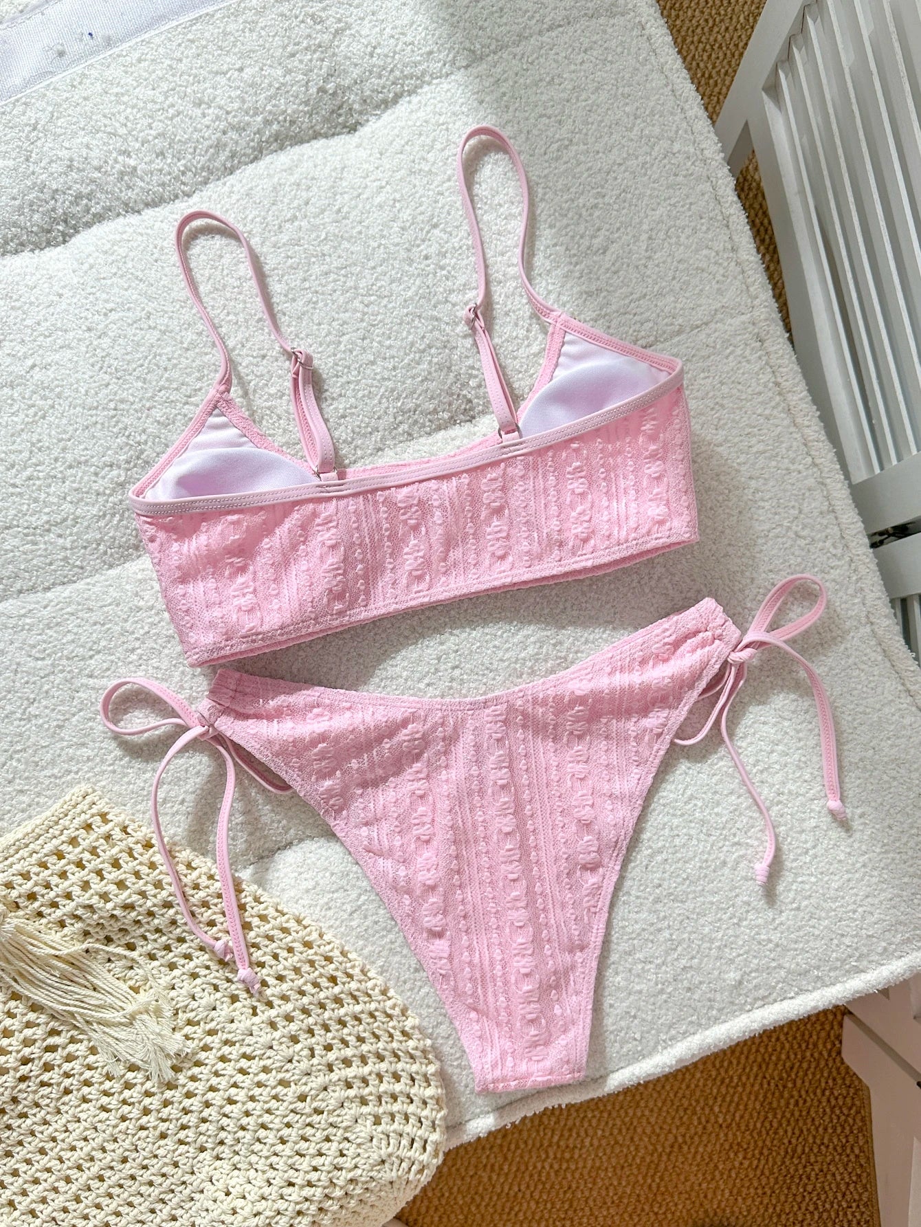 Biquíni Minimalista com Renda Leticia