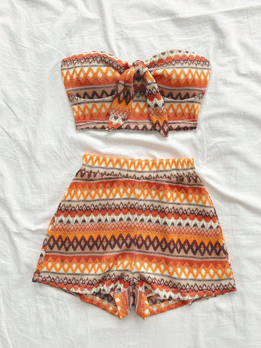 Conjunto Casual 2 Peças - Top Bandeau e Shorts Cintura Alta