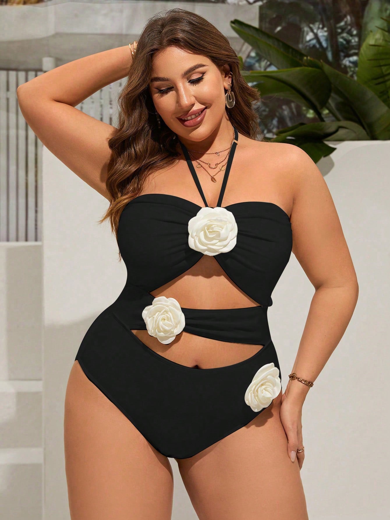 Maiô Plus Size Flor 3D Tauane