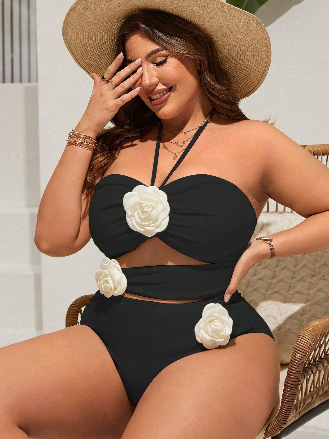 Maiô Plus Size Flor 3D Tauane