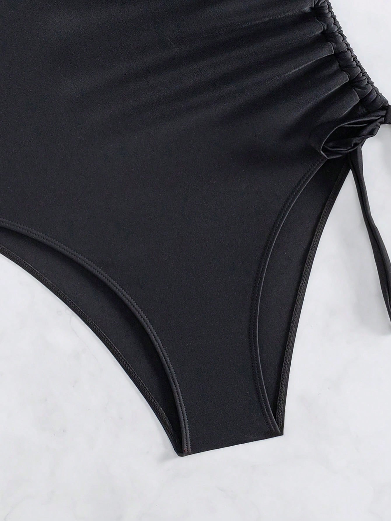 Maiô Leopard Chic - Elegância com Estampa Selvagem