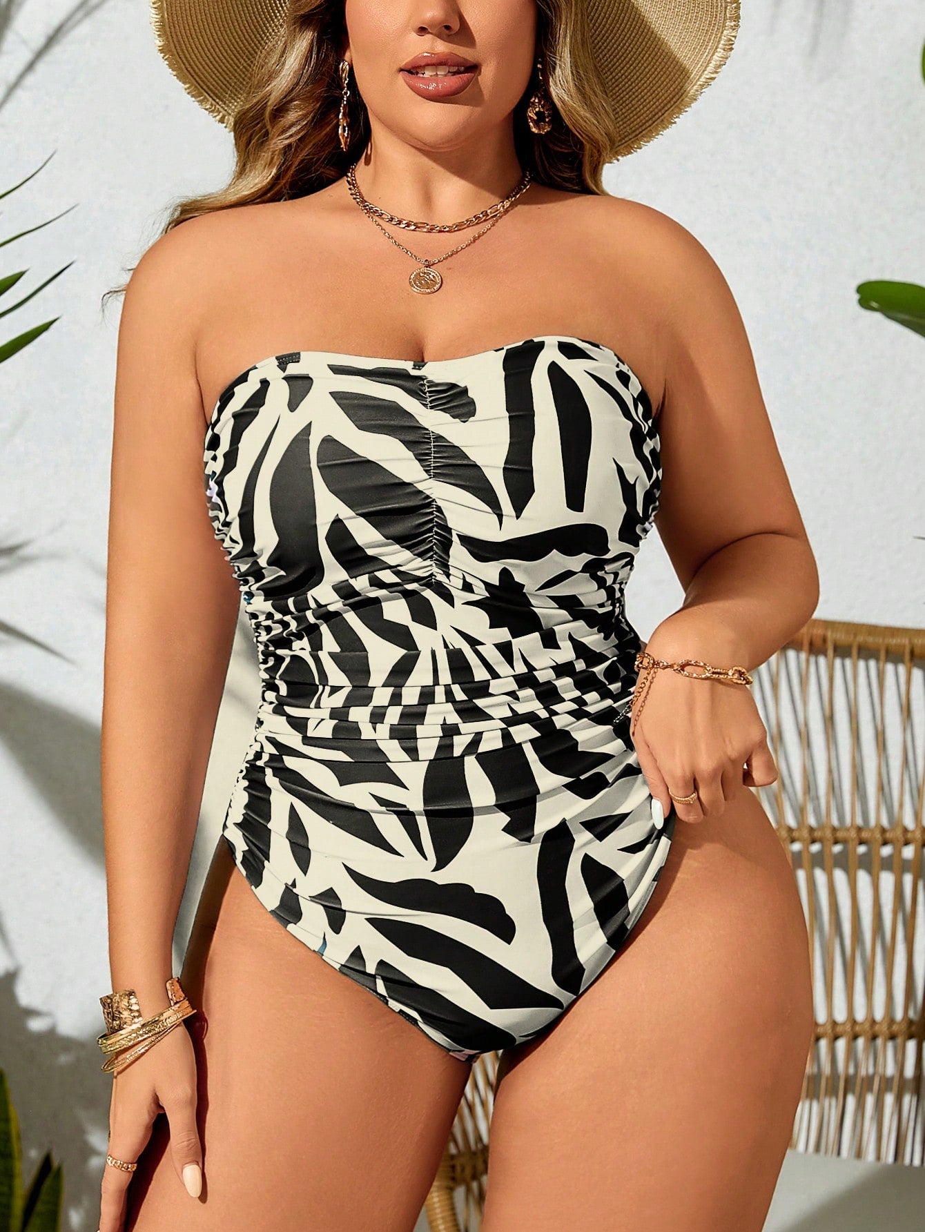 Maiô Plus Size - Estampa Exclusiva e Conforto G1