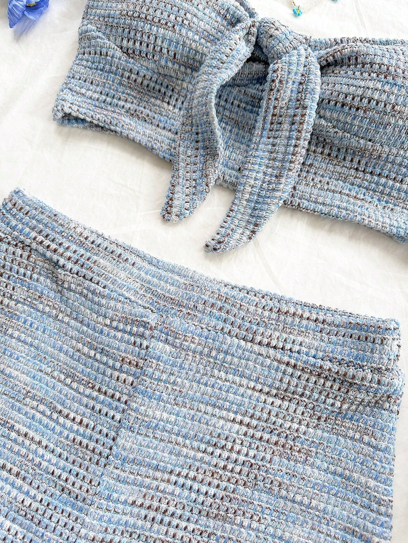 Conjunto Casual 2 Peças - Top Bandeau e Shorts Cintura Alta