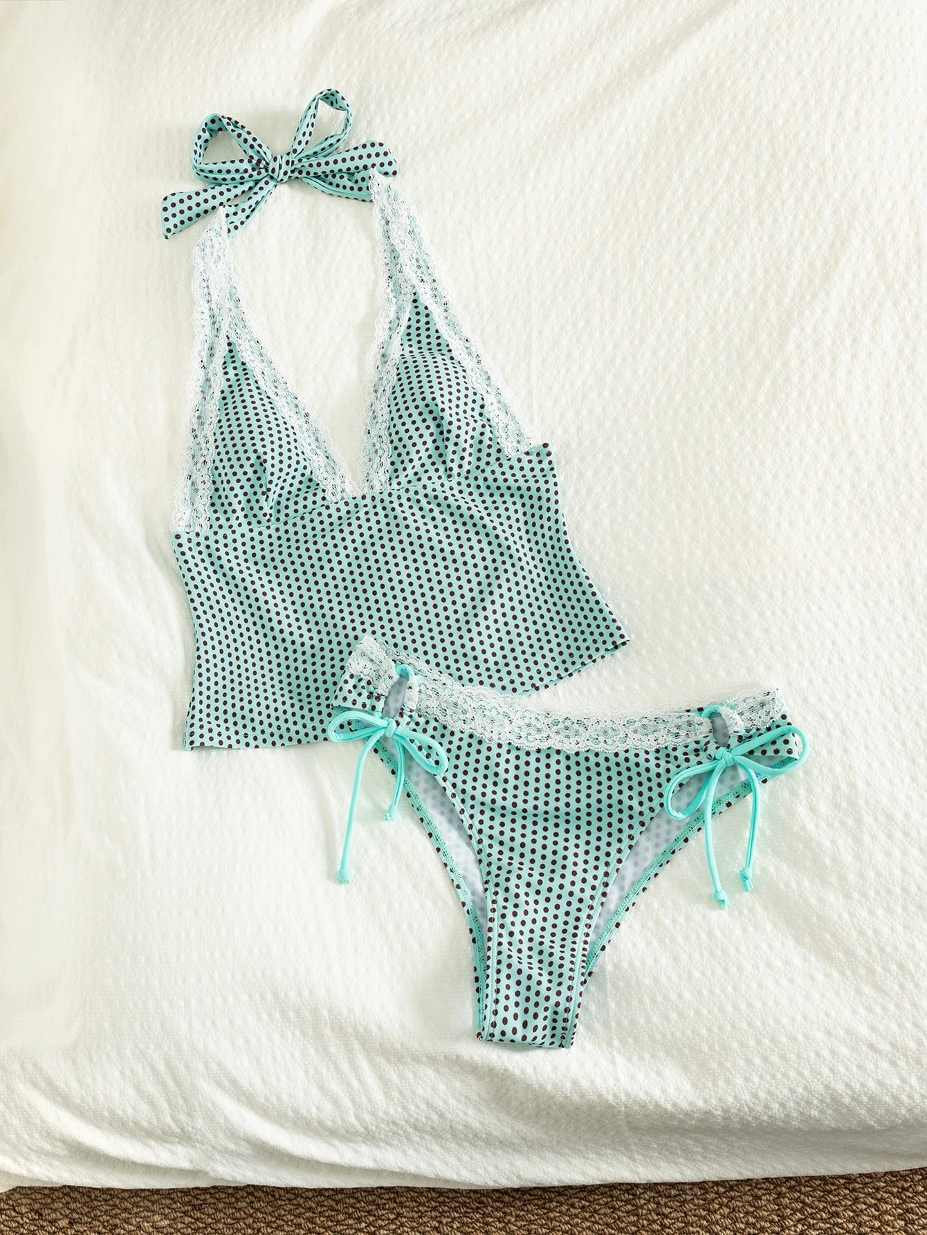 Tankini Minimalista com Renda Leticia